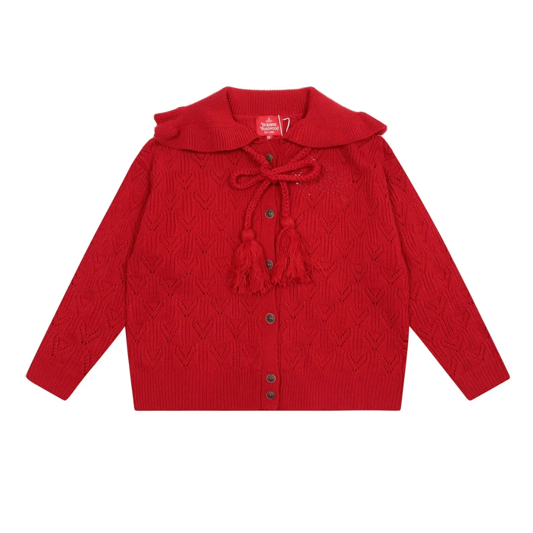 VIVI141#Top quality" vivienne west wood new lotus leaf lapel design cardigan for the Year of the Snake Queen Mother Vivienne Saturn's new classic LOGO knitted twist sweater wool cardigan 2024 autumn latest style can be worn all year round Super compatibility Thin four-season style Use it as a jacket when it is hot and wear it as an inner layer when it is cold 🧩100% restoration of heavy-duty weaving 🧩Wool blended version 🧩Original purchase Genuine mold opening 🧩Original purchase records and comparison pictures can be provided. Place your order with confidence 🧩Customized laser buttons. Clean and clear art and science. Fully restored. Full quality. Not a copywriter. Real product. Real product far exceeds budget. Size: 1 yard (80-110 pounds) 2 yards (110-140 pounds) Color: red black